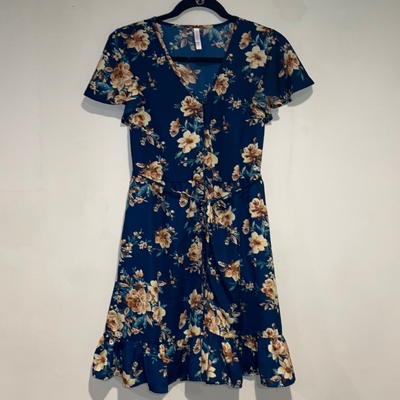 Dress XS EUC - Picture 3 of 15